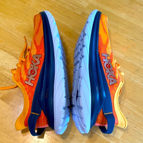 Hoka One One Shoes - Hoka one macha supersonic sneaker